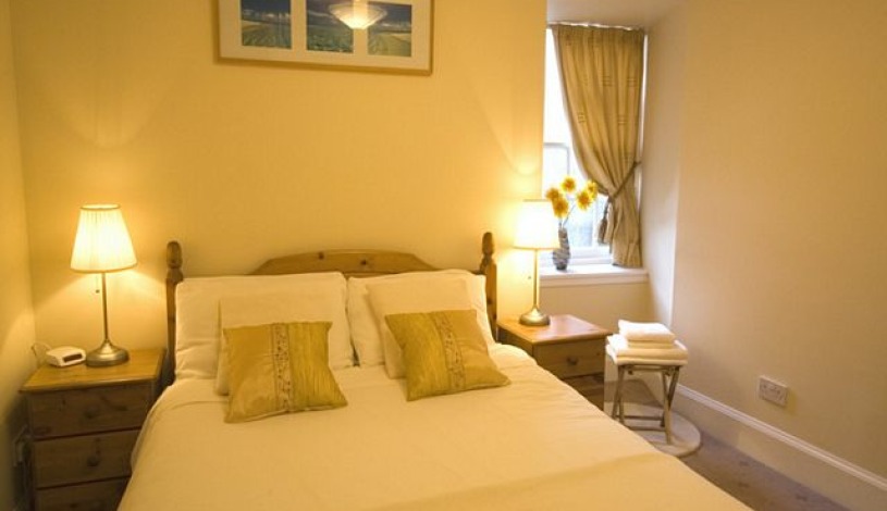 Apartment High St Edinburgh - Apt 1262