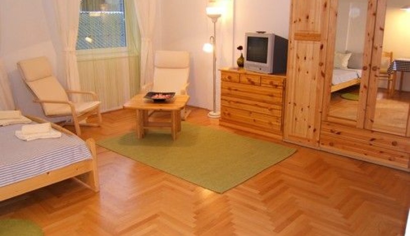 Apartment Holló utca Budapest - Apt 2017