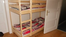 Hostel Fontána Praha - Lůžko v osmilůžkovém pokoji