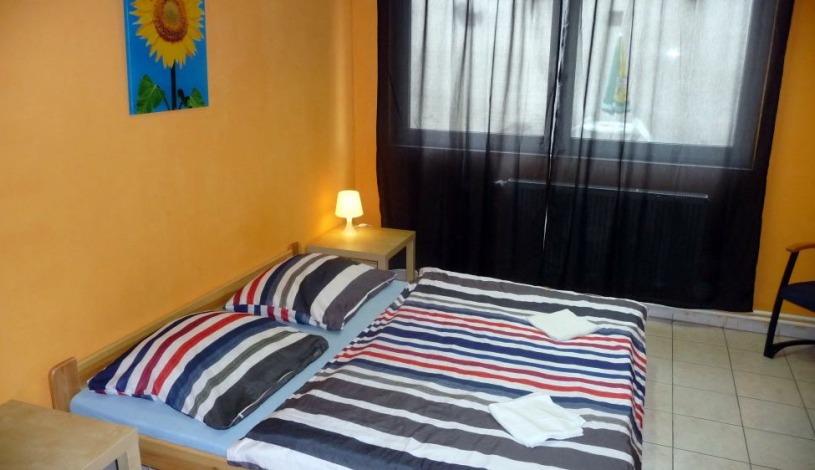 Hostel Seven Praha - jednolůžkový, čtyřlůžkový, trojlůžkový