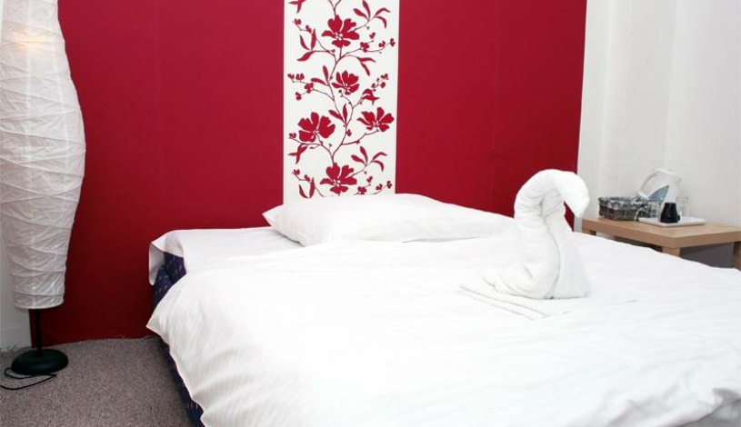 Pension PETIT Bratislava - Dvojlôžková s manželskou posteľou