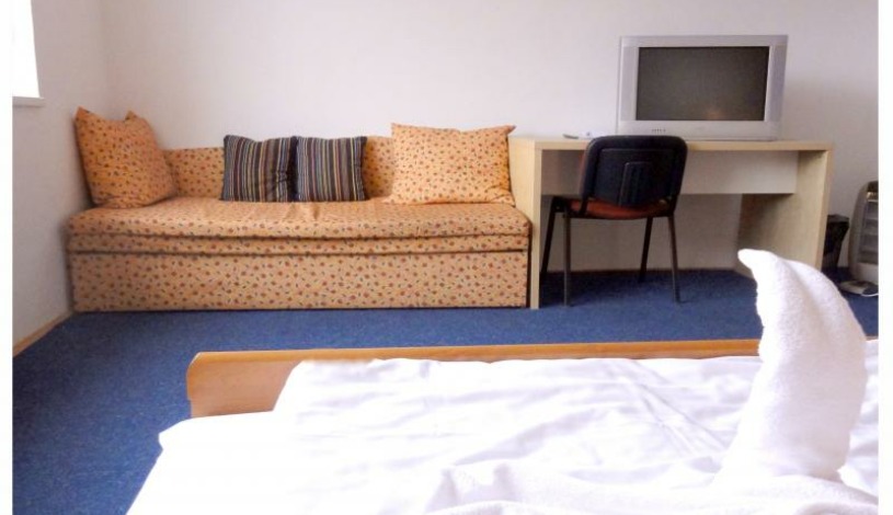 Pension PETIT Bratislava - Jednolôžková, Dvojlôžková s manželskou posteľou