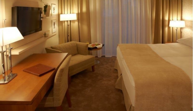 Hotel Ambassador Košice - Dvojposteľová izba Superiore De Luxe, Dvojposteľová izba De Luxe 