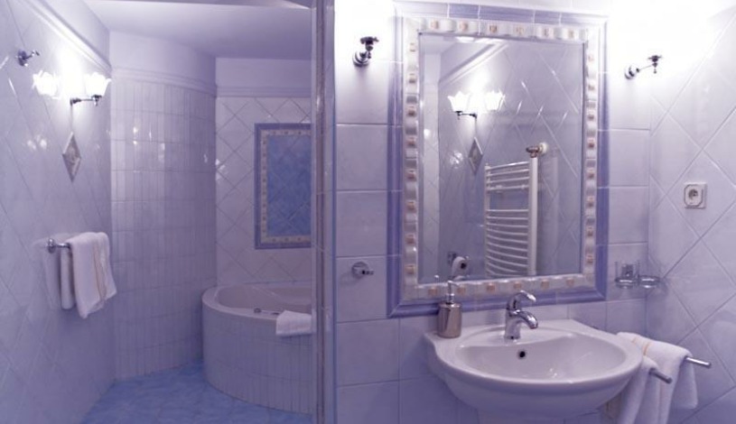 Hotel Ambassador Košice - Jednoposteľová izba Classic, Dvojposteľová izba De Luxe 