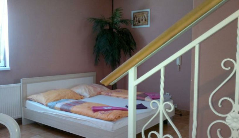 HOTEL BAX*** Znojmo - mezonetový apartmán