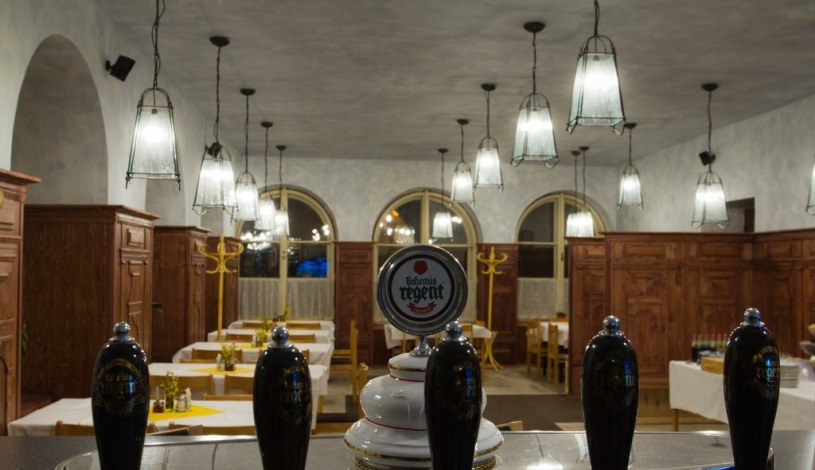 Hotel Bílý Koníček Třeboň