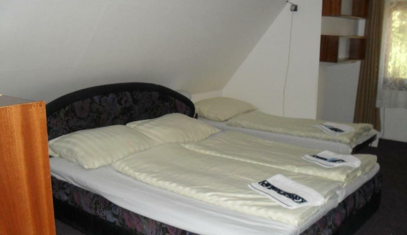 Hotel Diana Harrachov - Čtyřlůžkový pokoj s možností přistýlky