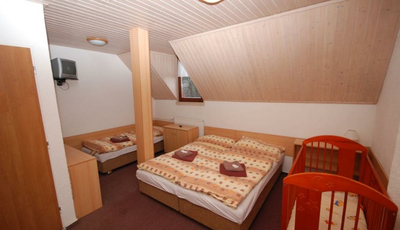 Hotel Gurmán Trojanovice - Třílůžkový pokoj