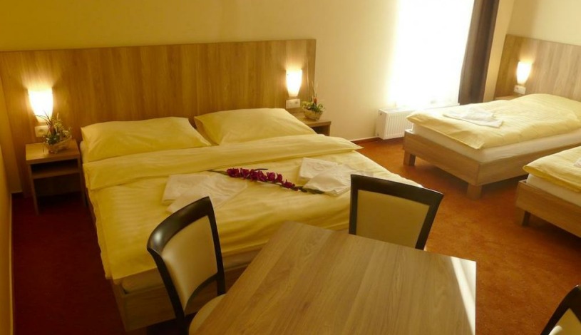 Wellness hotel Helios Lipová-lázně - Čtyřlůžkový pokoj rodinný Standard