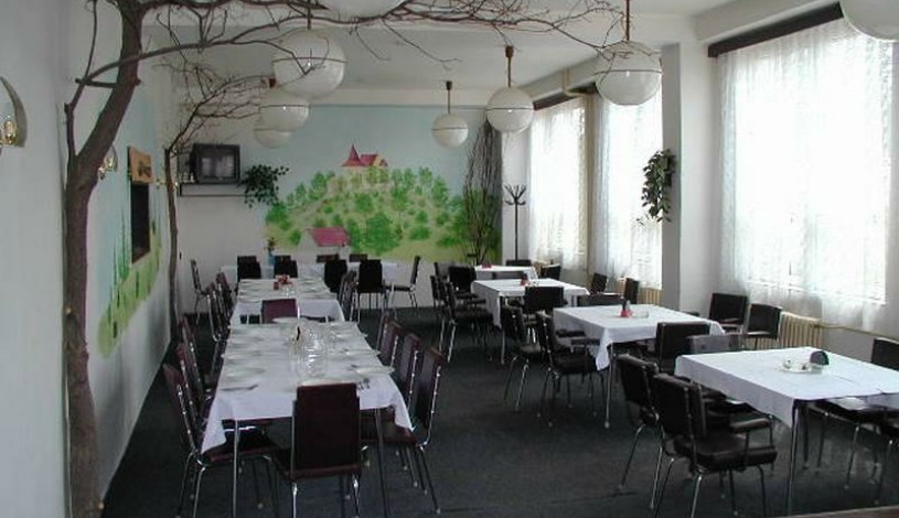 Hotel Holiday Mochov