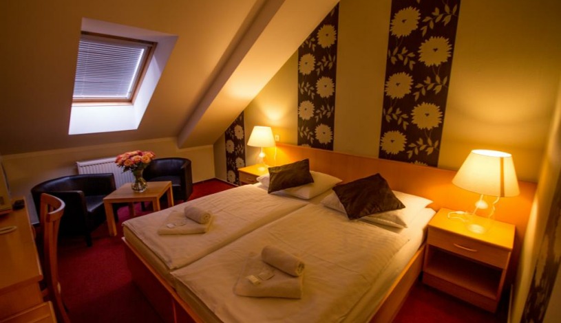 HOTEL MAROLI MIKULOV Mikulov - Dvoulůžkový pokoj