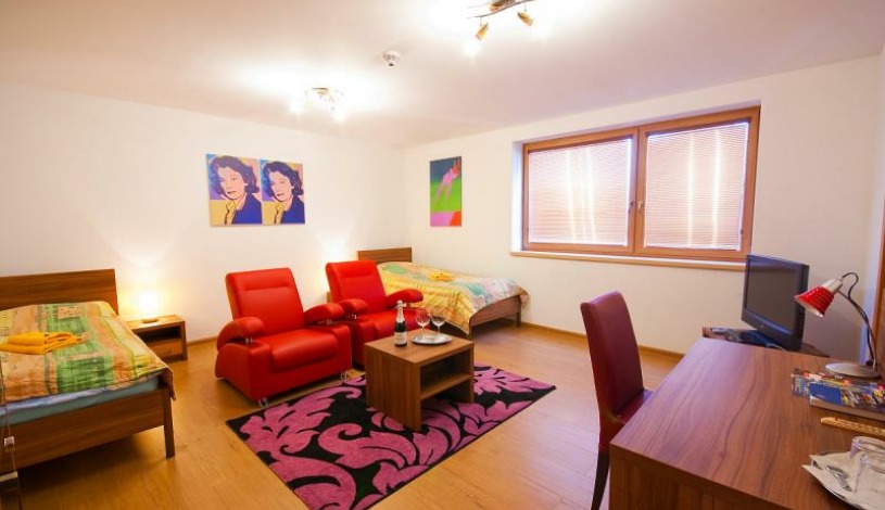 Hotel Múza Košice - Apartmán Greta, Led Zeppelin, Dvojlôžková Standard, Rodin