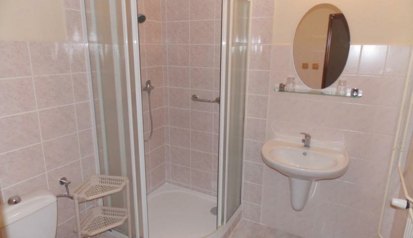 Hotel Myslivna Třeboň - Dvoulůžkový pokoj, Jednolůžkový pokoj, Rodinný pokoj