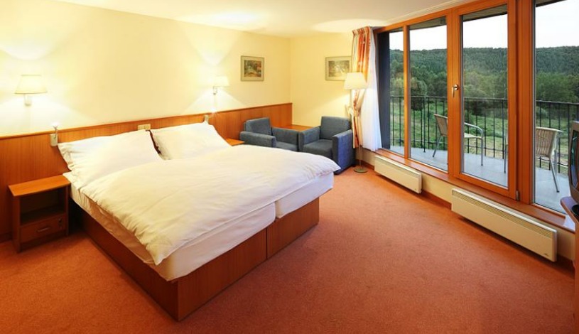 Hotel Ostrov Tisá - Malý dvoulůžkový pokoj Deluxe, Standard Dvoulůžkový pokoj s přistýlkou, Standard Dvoulůžkový pokoj s přistýlkami