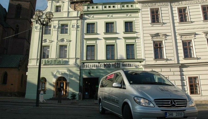 Hotel POD VĚŽÍ  Hradec Králové
