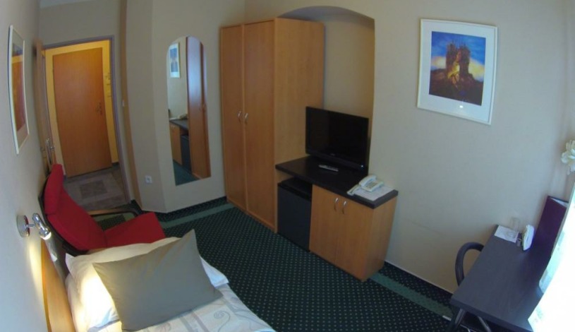 Hotel POD VĚŽÍ  Hradec Králové