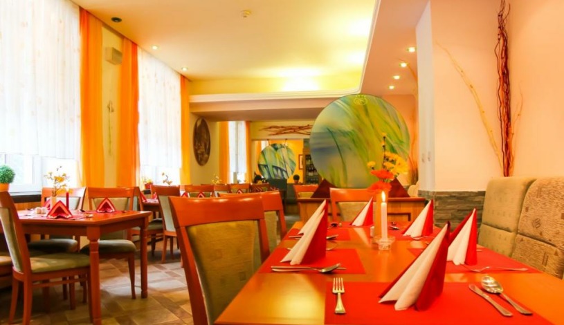 HOTEL PRAHA  Hřensko