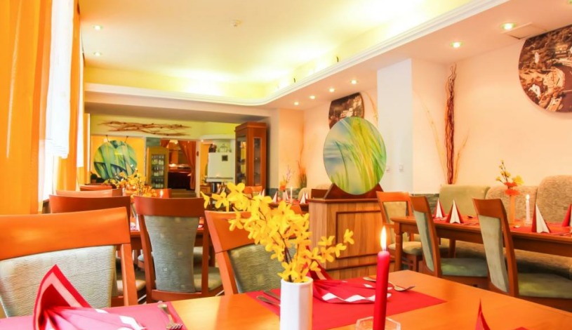 HOTEL PRAHA  Hřensko