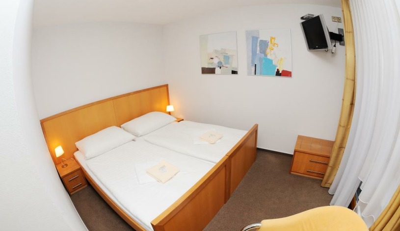HOTEL PROSPERITA Brno - Dvoulůžkový, Jednolůžkový vhodný pro handicapované, Dvoulůžkový s přistýlkou, Dvoulůžkový manželská postel
