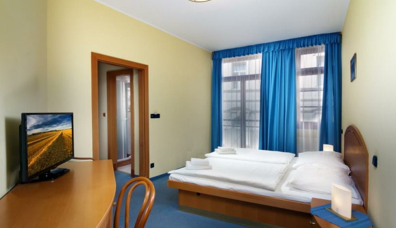 HOTEL RŮŽE Karlovy Vary - dvoulůžkový