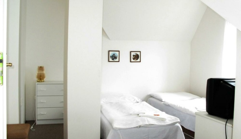 Hotel Senátor (pobočka Děčín) - Třílůžkový pokoj, Jednolůžkový pokoj