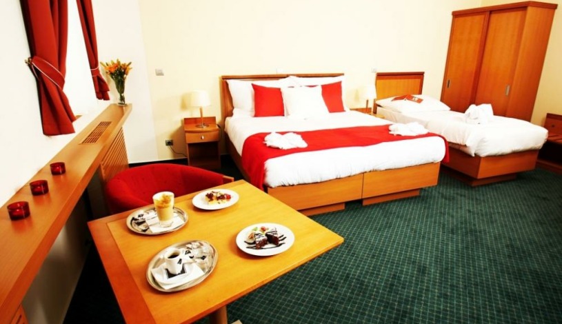 Hotel Slovan Jeseník - Třílůžkový pokoj standard