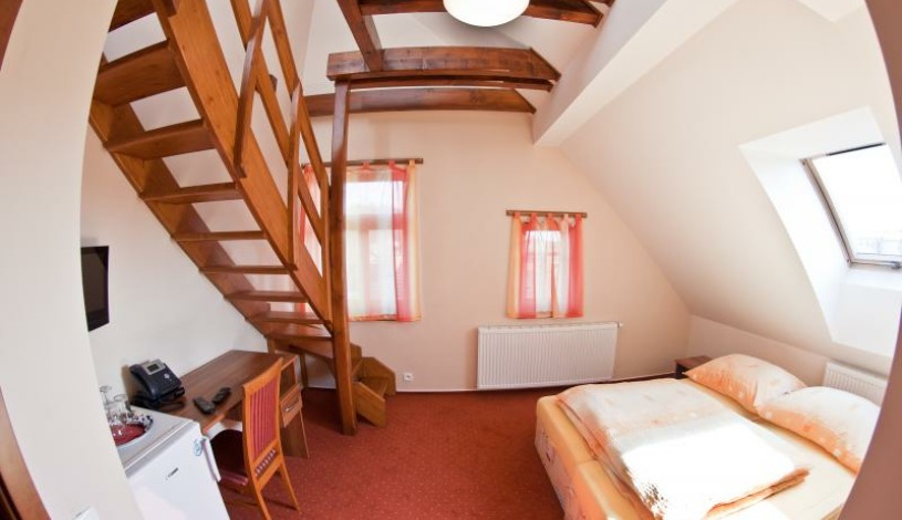 ***Hotel TTC Vrchlabí - Dvoupodlažní pokoj