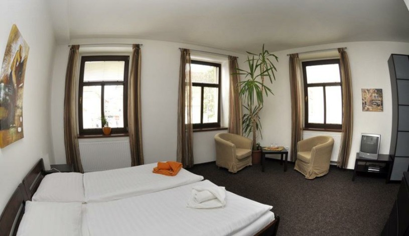 Hotel U Zlatého býka Písek - Třílůžkový
