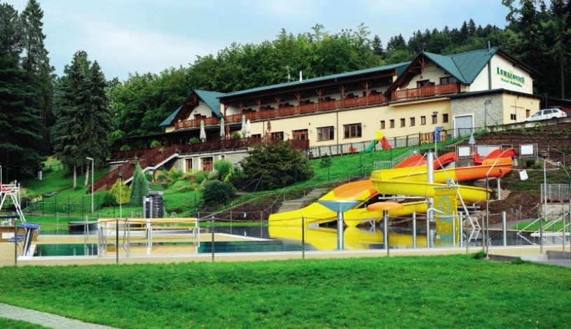 Hotel Vyhlídka Pozlovice