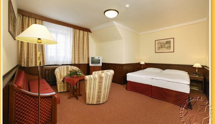 Hotel Zlatá hvězda Třeboň - Dvoulůžkový s přistýlkou