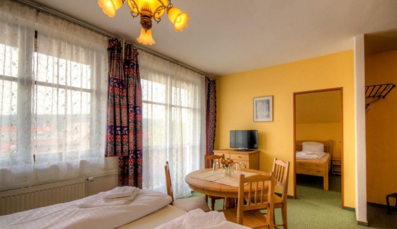 Hotýlek u hraběte Harracha *** SPA & RELAX Harrachov - Dvou až Čtyřlůžkový Komfort Rodinný Suite