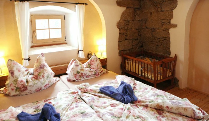 Hrázděný statek Mýtinka Cheb