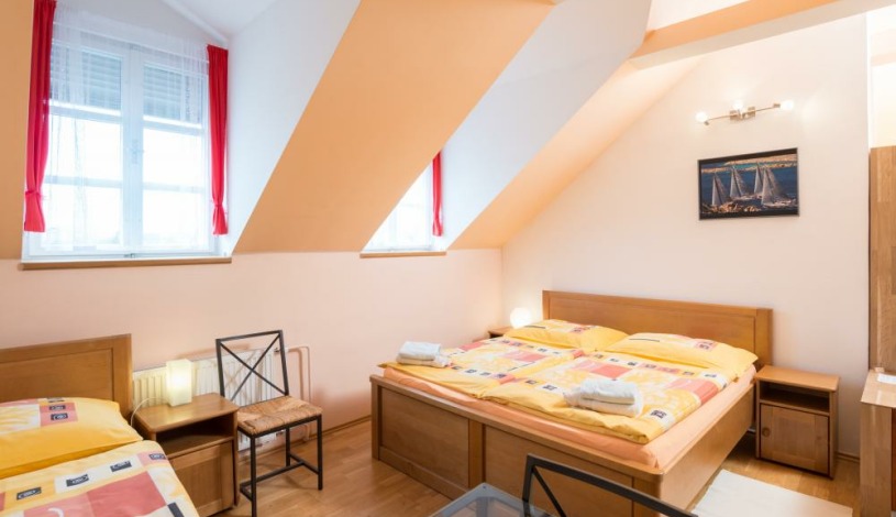 Penzion Iberica Brno - Třílůžkový pokoj