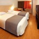 Dvoulůžkový pokoj s manželskou postelí nebo oddělenými postelemi - Ibis hotel Praha Mala Strana