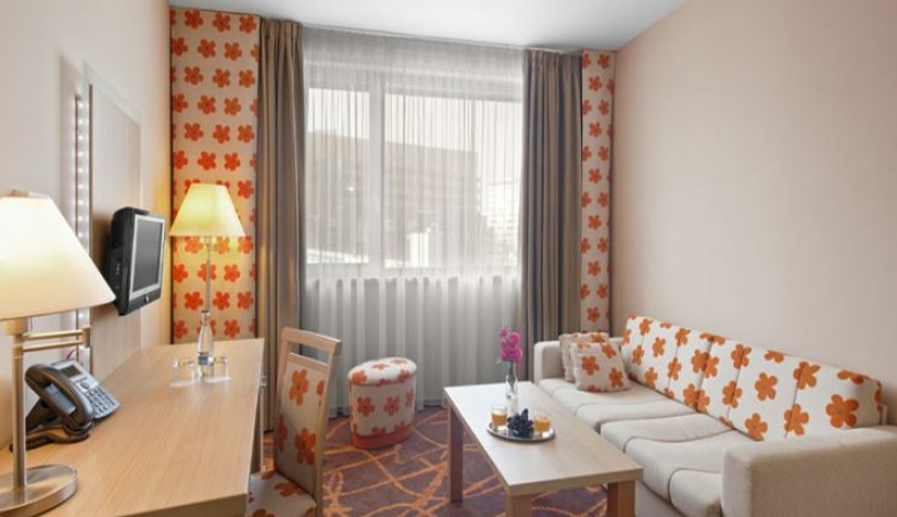 Exe Iris Hotel Praha - Pokój 4-osobowy