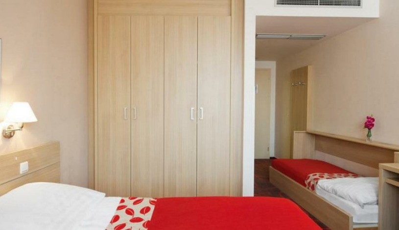Exe Iris Hotel Praha - Pokój 3-osobowy