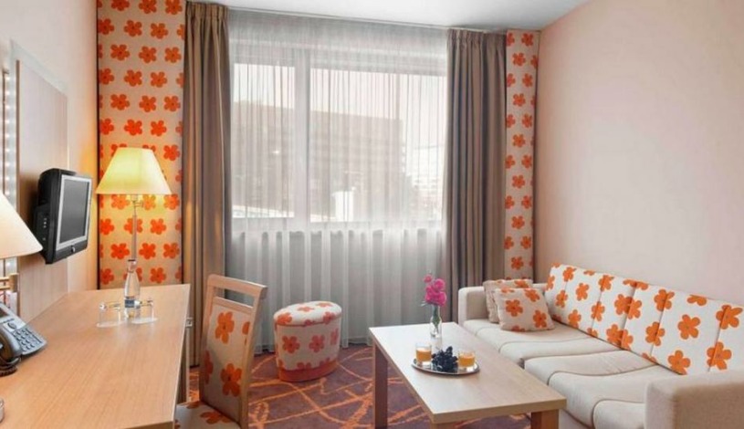 Exe Iris Hotel Praha - Pokój 4-osobowy