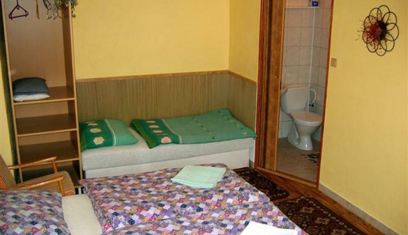 Penzion Petra Telč - Třílůžkový - zahradní dům