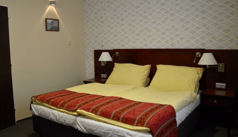 Pension Falconi *** Kolín - Dvoulůžkový - single use, Dvoulůžkový pokoj, Čtyřlůžkový