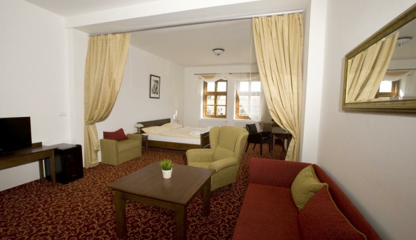 Hotel a hostel U Zlatého kohouta Kroměříž - Apartmán/ Rodinný apartmán 
