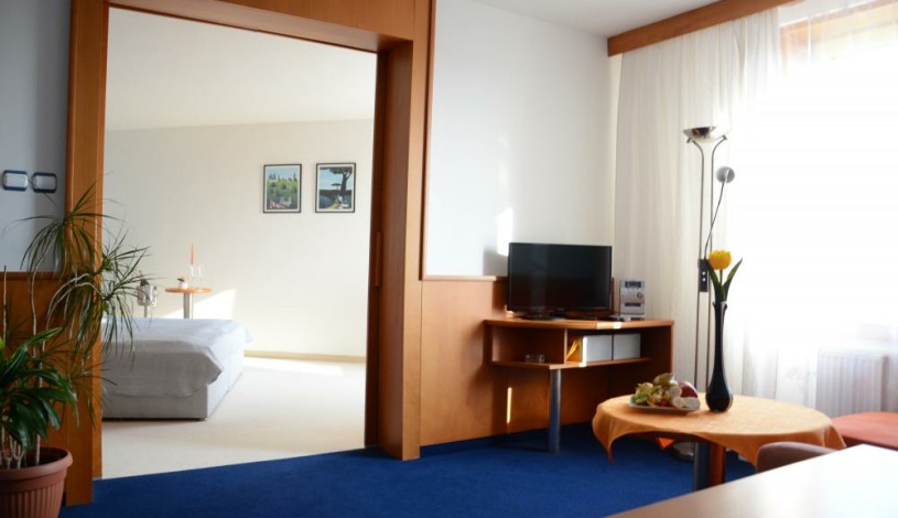 HOTEL TENNIS CLUB Prostějov - Apartmán 4 osoby