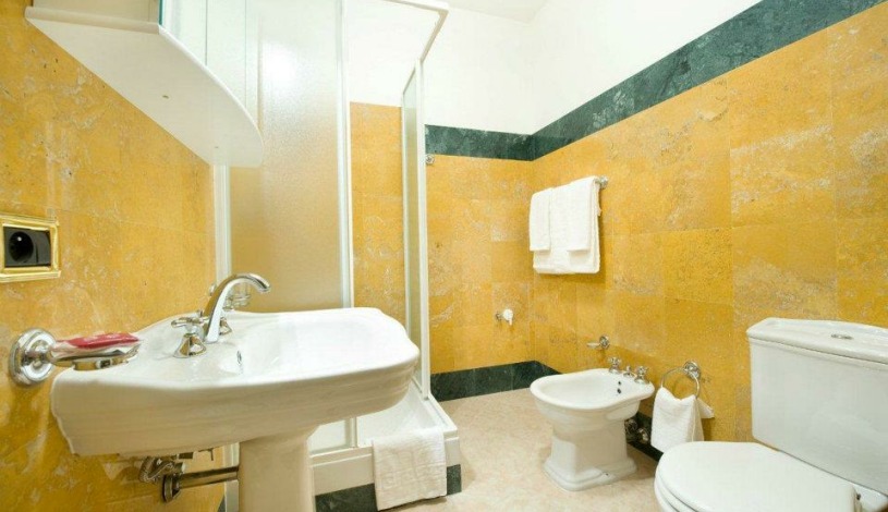La Fenice  Praha - Einbettzimmer, Zweibettzimmer