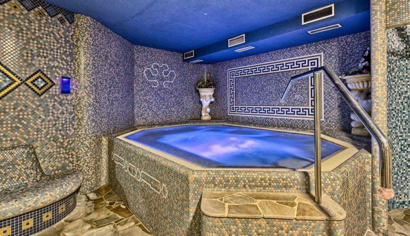 WELLNESS HOTEL BABYLON Liberec