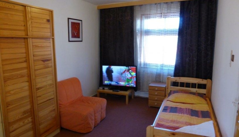 Pension Bambino - Centrum Liberec - Čtyřlůžkový apartmán, Třílůžkový apartmán