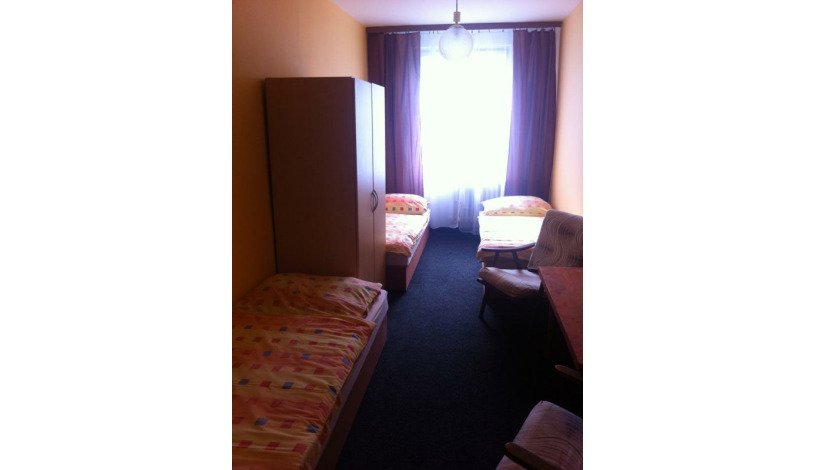 Hostel a ubytovna Libeň Praha - Pokoj pro 3 osoby se společným soc. zař.