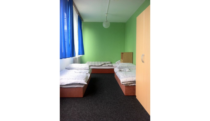 Hostel a ubytovna Libeň Praha - Pokoj pro 3 osoby se společným soc. zař.