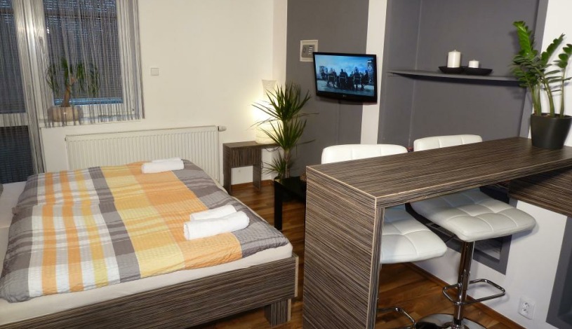 Apartmá Sungarden Liberec - AV5 Apartmán s privátní koupelnou mimo apartmán