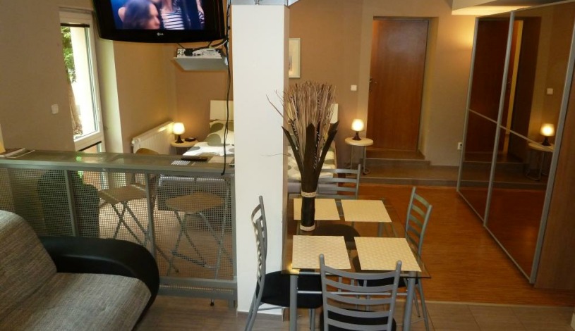 Apartmá Sungarden Liberec - AV3 Dvoupokojový Apartmán s terasou a vstupem do zahrady