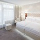 Pokoj typu Deluxe s manželskou postelí a vířivou vanou - Pytloun City Boutique Hotel**** Liberec