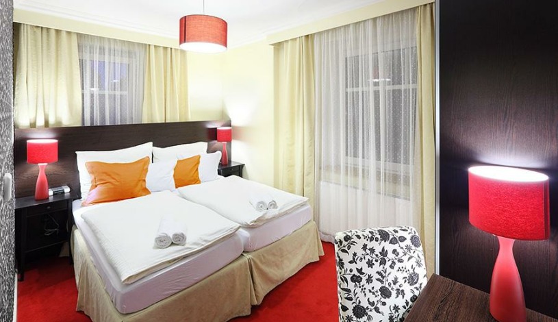 Pytloun Design Hotel**** Liberec - Dvoulůžkový pokoj typu Superior s manželskou postelí nebo oddělenými postelemi, Dvoulůžkový pokoj typu Comfort s manželskou postelí nebo oddělenými postelemi